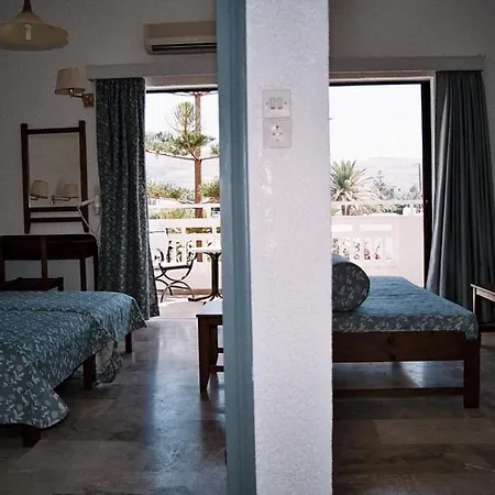 Dimitra & By Omilos Aparthotel 3*